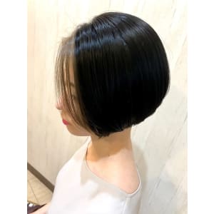 前髪インナーカラー☆フェイスフレーミング大人ボブ