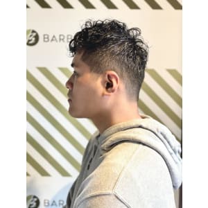 大人のパーマスタイル【BARBER-BAR】