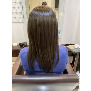 夏のオススメ　アッシュグレージュ