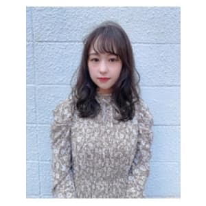 大人かわいい愛されセミロング【sourire 神田】 - 半個室型美容室 Sourire 姪浜店【ハンコシツガタビヨウシツスーリールメイノハマテン】掲載中