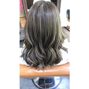 はいらいと×ホワイトベージュ【ハイライト　錦糸町】