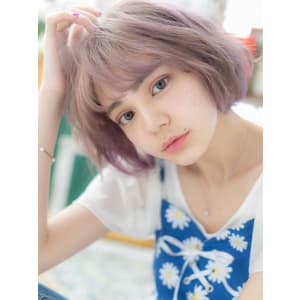 インナーカラーピンクくせ毛風小顔ハイライト　サマーカット