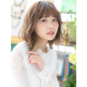 大人ハイライト外国人風ゆるふわ前下がりロブ　ゆるふわカール