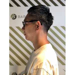 大人の刈り上げスタイル【BARBER-BAR】