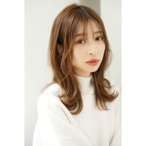 外ハネセミディ