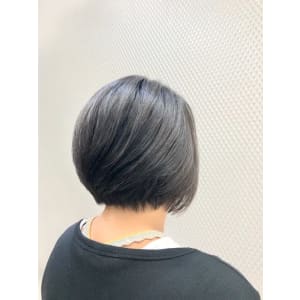 黒髪/小顔/ショート/ショートグラ/前下がり/30代40代 - QUALIS 上福岡店【クオリスカミフクオカテン】掲載中