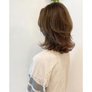 ～大人女性のミディアムスタイル～