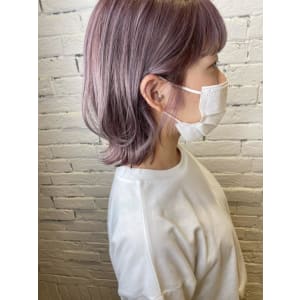 エモピンク
