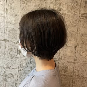 丸みのあるショートボブ