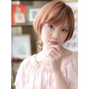ピンクカラーが大人かわいい前下がりミニボブ 　ハイトーンカラ
