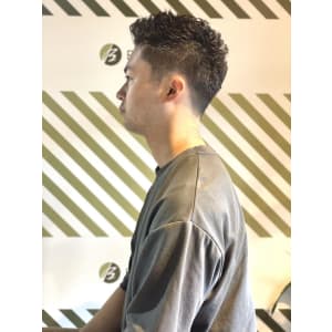 大人のアイロンパーマスタイル【BARBER-BAR】
