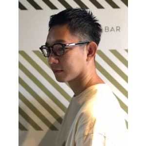 大人の刈り上げスタイル【BARBER-BAR】 - バーバーバー赤羽【バーバーバーアカバネ】掲載中