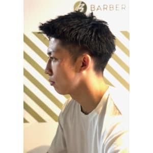 大人の刈り上げスタイル【BARBER-BAR】 - バーバーバー赤羽【バーバーバーアカバネ】掲載中