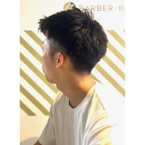 大人の刈り上げスタイル【BARBER-BAR】 - バーバーバー赤羽【バーバーバーアカバネ】掲載中