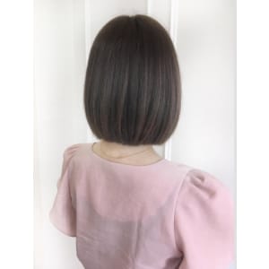 アッシュグレージュ