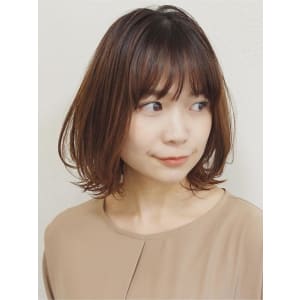 大人かわいいくびれボブ
