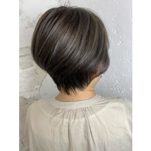 白髪ぼかしハイライト、イルミナカラー、池袋