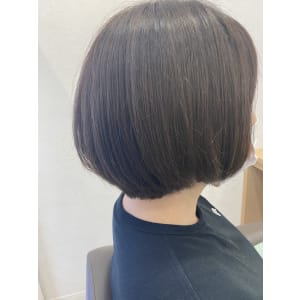 《ツヤ感重視派なら7レベルまでの暗髪!》さらさらマッシュボブ - u'i by first【ウイ バイ ファースト】掲載中