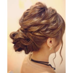 【森田詩織】お呼ばれヘアセット