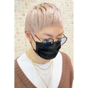 ホワイトブロンド×ベリーショート
