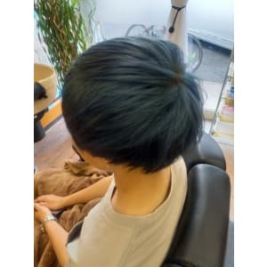 ダブルカラー　ブルーブラック - HAIR BEAT【ヘアビート】掲載中