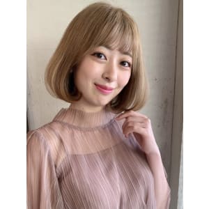 ダブルカラー　顎ラインボブ