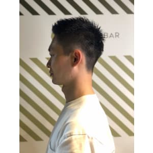 大人の刈り上げスタイル【BARBER-BAR】 - バーバーバー赤羽【バーバーバーアカバネ】掲載中