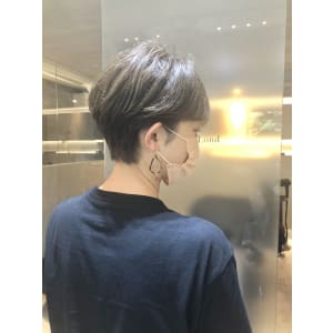 イルミナカラーで作る透明感カラー★大人美人なハンサムマッシュ