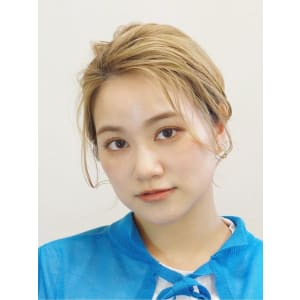 こなれポニーテール