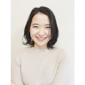 大人ナチュラル黒髪ボブ
