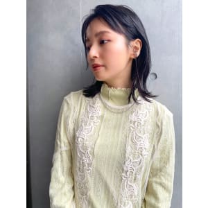 外ハネミディでお洒落hair