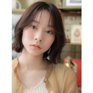 かきあげ前髪大人かわいい小顔くびれショート　こなれヘア