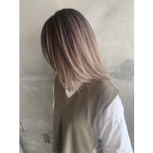コントラストバレイヤージュ