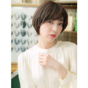 耳かけも◎黒髪斜めバング小顔マッシュボブ　ボブショート