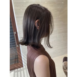 抜け感たっぷりグレージュカラー◎深井みさき◎