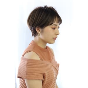 大人かわいい☆耳掛けくびれショート