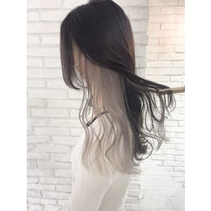 どの世代からも人気☆パールグレージュインナーカラー【伊藤】