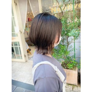 くびれヘア　レイヤーボブ　ウルフ　