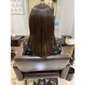 白髪ぼかしイルミナカラー
