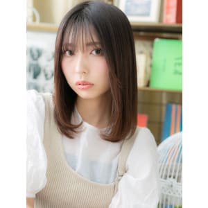 シースルーバング透明感ハイライト小顔ロブ　ハーブカラー