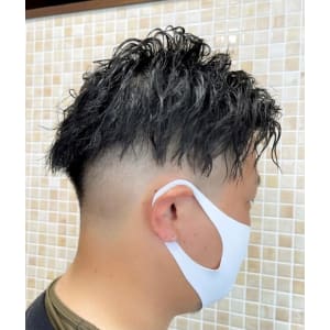 ツイストスパイラルパーマ×フェード