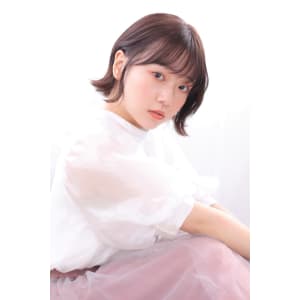 20代30代 外ハネ 小顔ひし形 ボブ シースルー前髪