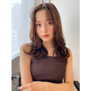 《ヘルシー×抜け感×透明感》style by Loely