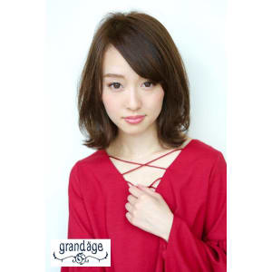 くびれミディアムで小顔ヘア - 髪質改善&hair grandage 北千住【カミシツカイゼンアンドヘア グランアージュキタセンジュ】掲載中