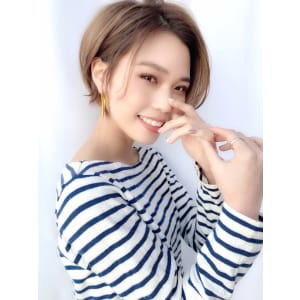  大人可愛いマニッシュワンサイドショート