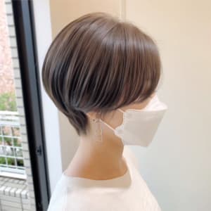 sheta /AI  小顔　大人　ハンサムショート