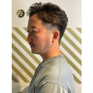 大人の刈り上げスタイル【BARBER-BAR】 - バーバーバー赤羽【バーバーバーアカバネ】掲載中