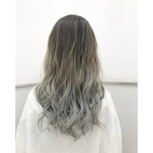 ホワイトグラデーション 
