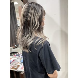 ★細めの筋感バレイヤージュ★