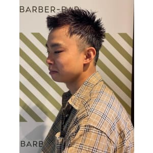 大人の刈り上げスタイル【BARBER-BAR】 - バーバーバー赤羽【バーバーバーアカバネ】掲載中